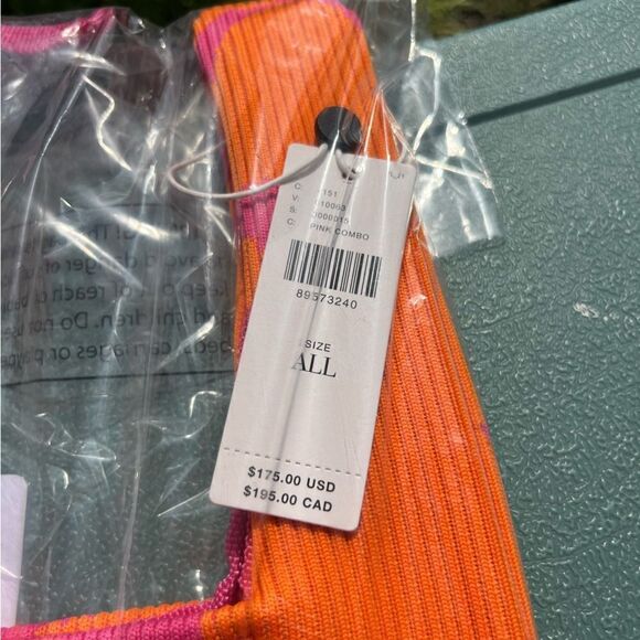 Marimekko Knitted Merirosvo Mini Bags NWT - Picture 7 of 10